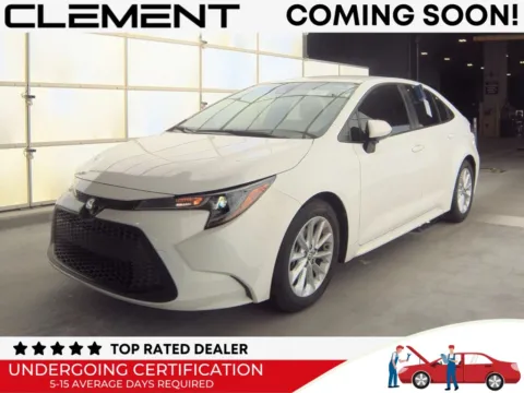 White 2022 Toyota Corolla LE for sale in St. Charles, MO
