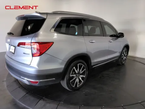 More photos of 2019 Honda Pilot Touring at Clement Supercenter, MO