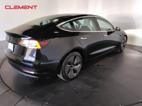 More photos of 2019 Tesla Model 3 Long Range at Clement Supercenter, MO