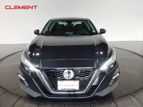 Photos of 2022 Nissan Altima 2.5 SV for sale in St. Charles, MO at Clement Supercenter