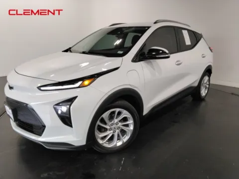 White 2023 Chevrolet Bolt EUV LT for sale in St. Charles, MO