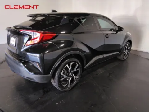 More photos of 2021 Toyota C-HR XLE at Clement Supercenter, MO