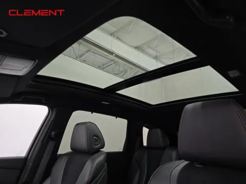 More photos of 2022 Acura MDX A-Spec at Clement Supercenter, MO