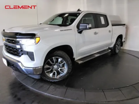 White 2022 Chevrolet Silverado 1500 LT for sale in St. Charles, MO