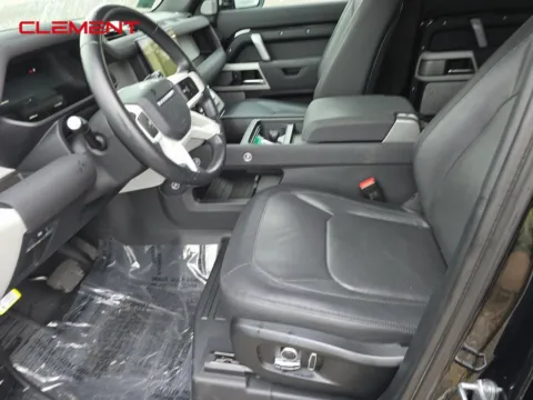 More photos of 2023 Land Rover Defender 130 X-Dynamic SE at Clement Supercenter, MO