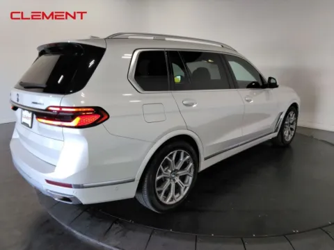 More photos of 2023 BMW X7 xDrive40i at Clement Supercenter, MO
