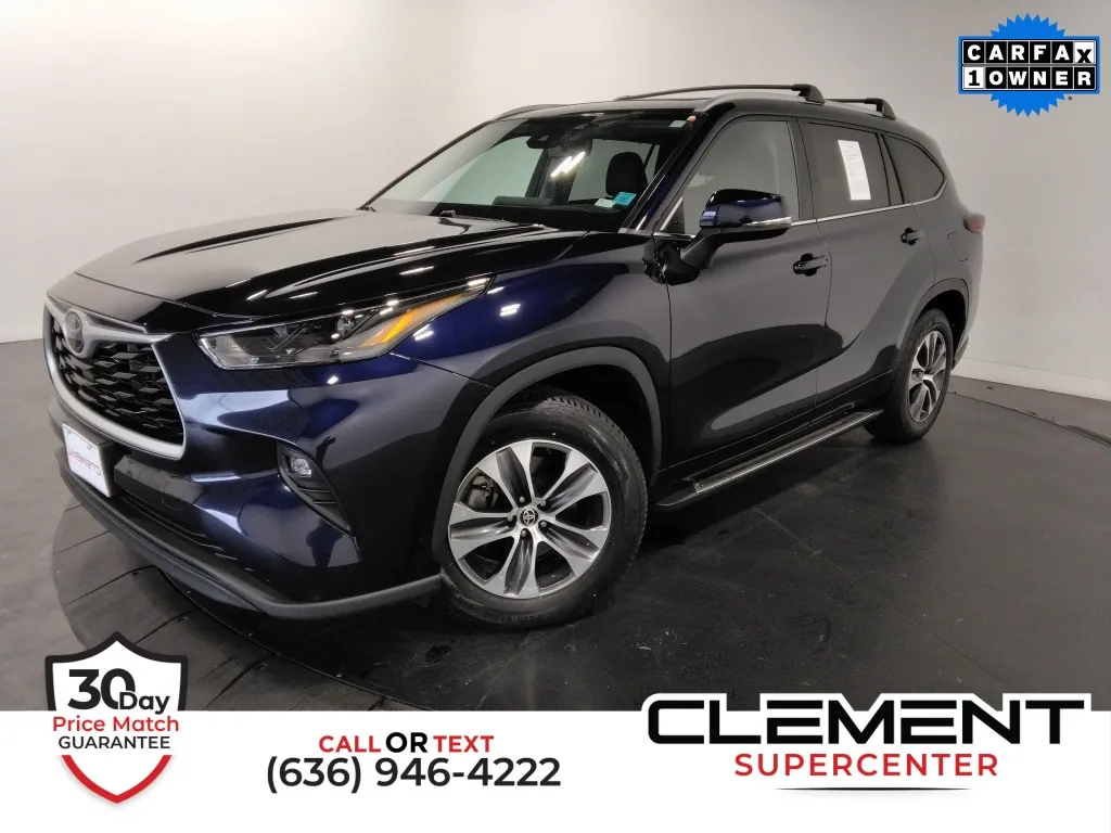 Blue 2023 Toyota Highlander XLE for sale in St. Charles, MO