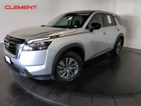 Silver 2024 Nissan Pathfinder S for sale in St. Charles, MO