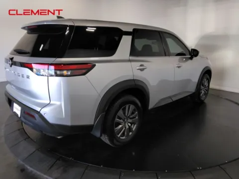More photos of 2024 Nissan Pathfinder S at Clement Supercenter, MO