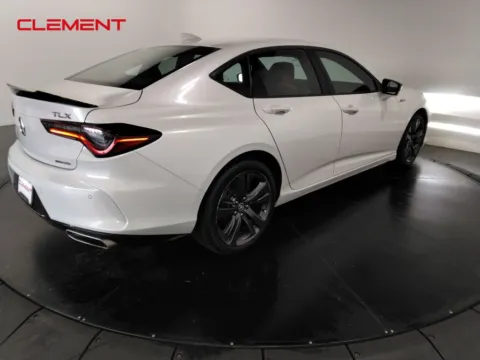 More photos of 2022 Acura TLX A-Spec Package at Clement Supercenter, MO