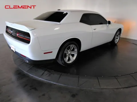 More photos of 2021 Dodge Challenger SXT at Clement Supercenter, MO