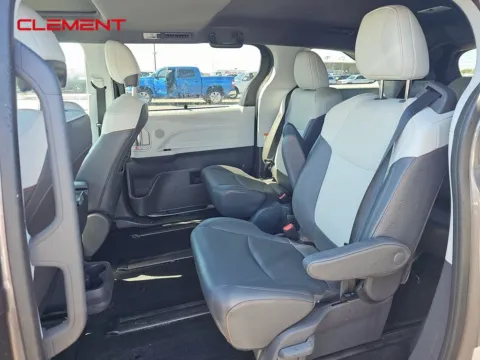 More photos of 2021 Toyota Sienna XSE at Clement Supercenter, MO