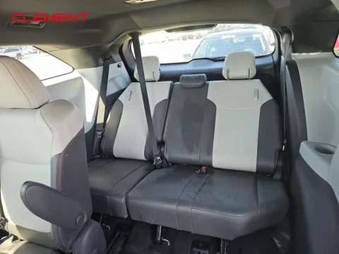 More photos of 2021 Toyota Sienna XSE at Clement Supercenter, MO