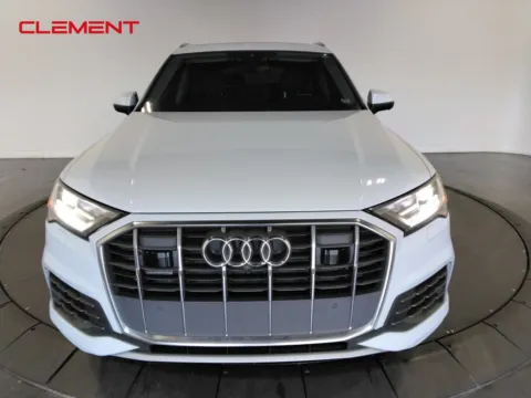 Photos of 2022 Audi Q7 55 Premium Plus for sale in St. Charles, MO at Clement Supercenter