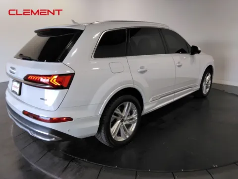 More photos of 2022 Audi Q7 55 Premium Plus at Clement Supercenter, MO