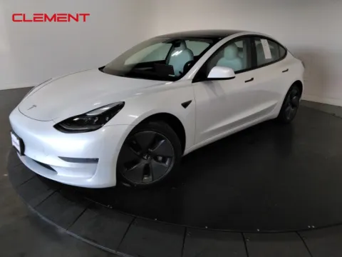 White 2021 Tesla Model 3 Standard Range Plus for sale in St. Charles, MO