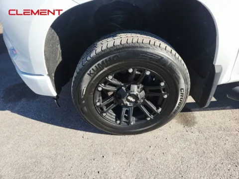 More photos of 2023 Chevrolet Silverado 1500 RST at Clement Supercenter, MO