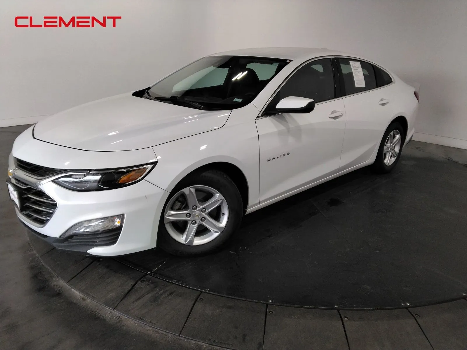 White 2023 Chevrolet Malibu LT for sale in Florissant, MO