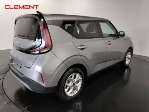 More photos of 2024 Kia Soul LX at Clement Pre-Owned, MO