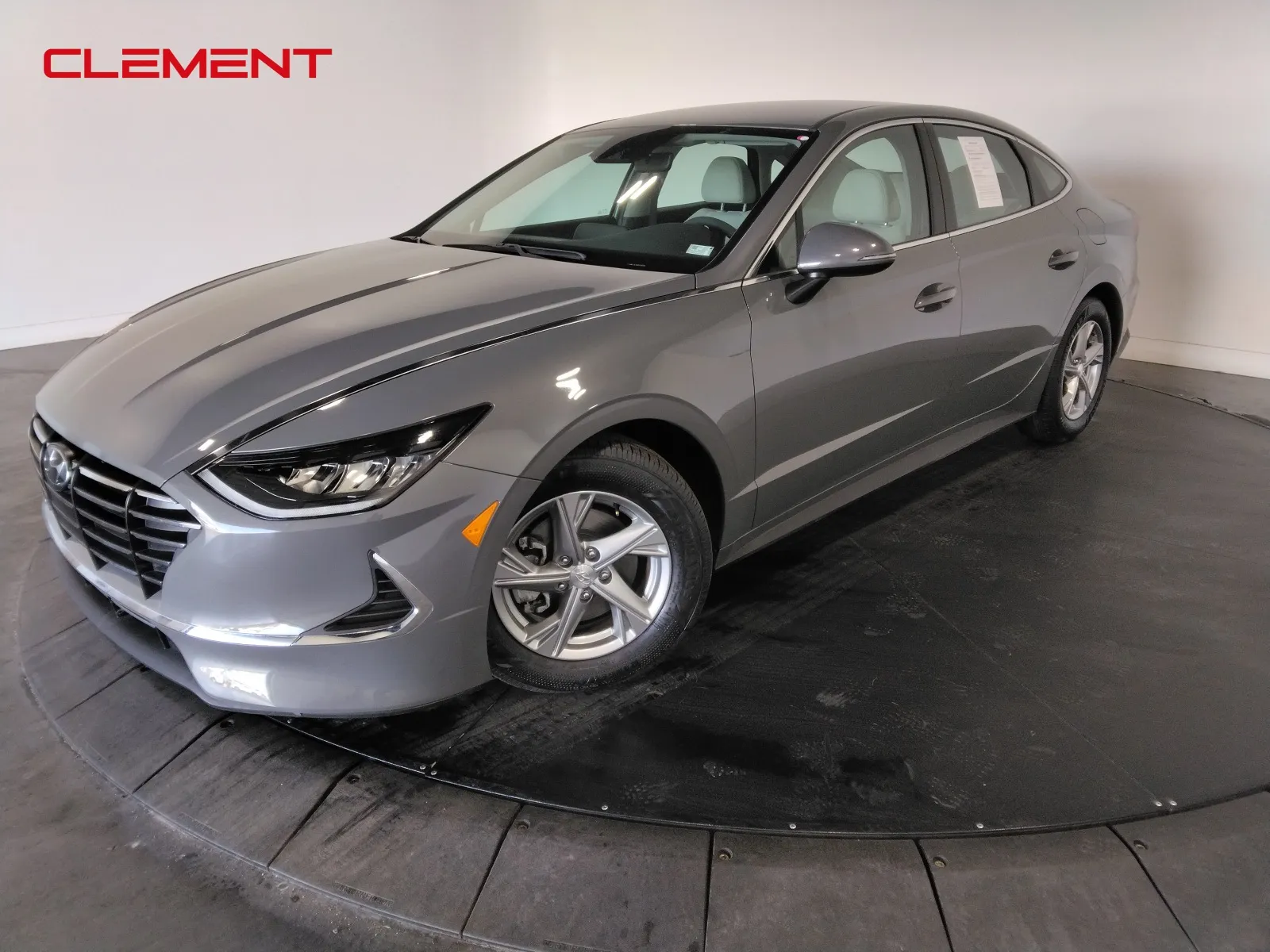 Gray 2023 Hyundai Sonata SE for sale in Florissant, MO