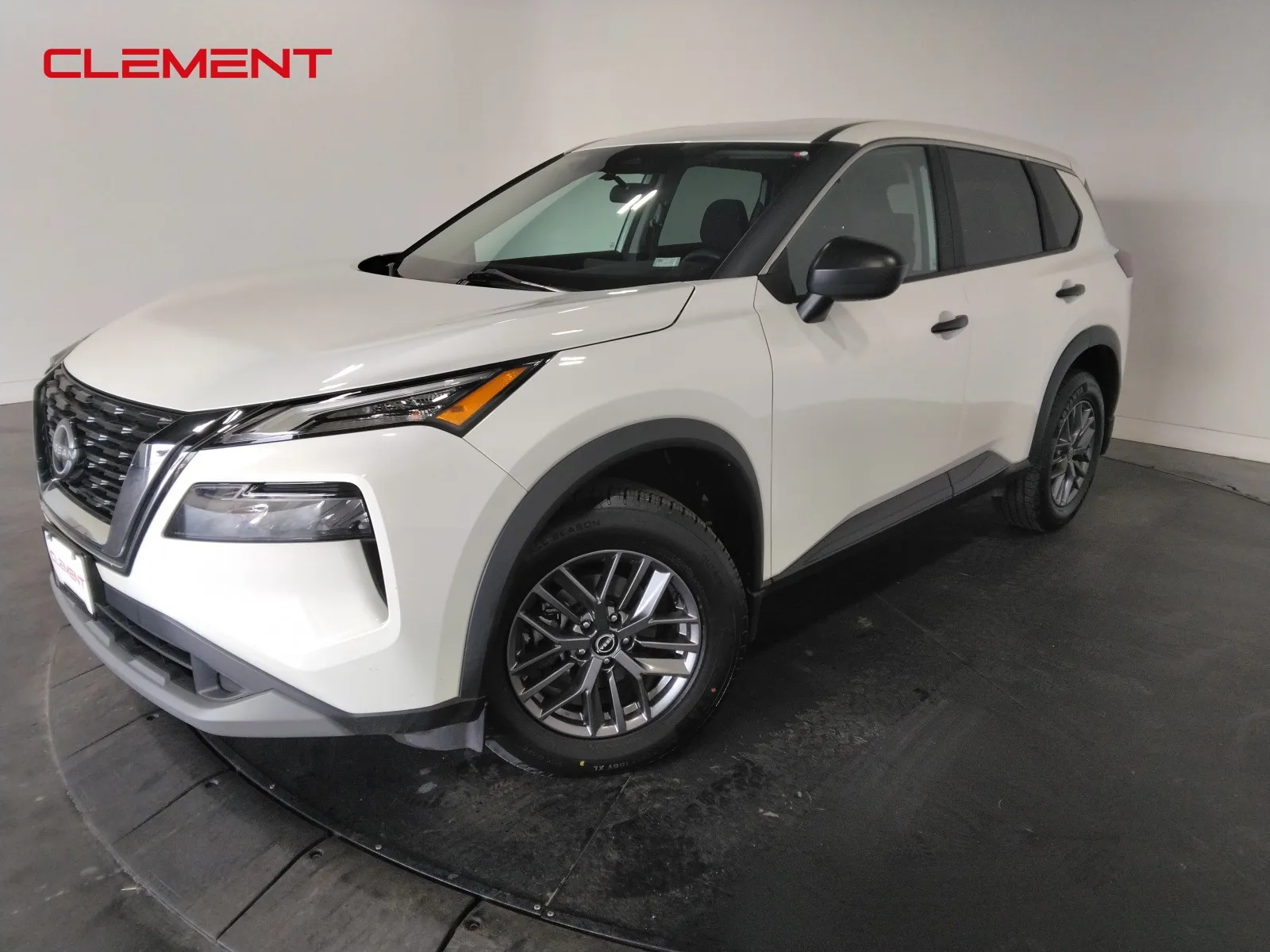 White 2023 Nissan Rogue S for sale in Florissant, MO