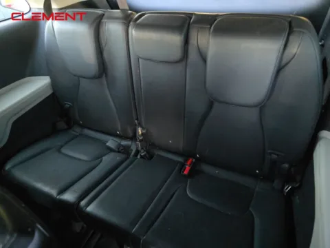 More photos of 2022 Kia Carnival LXS at Clement Pre-Owned, MO