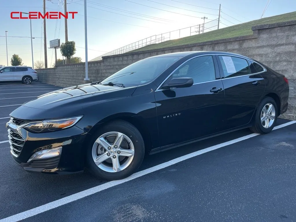 Black 2022 Chevrolet Malibu LT for sale in Florissant, MO