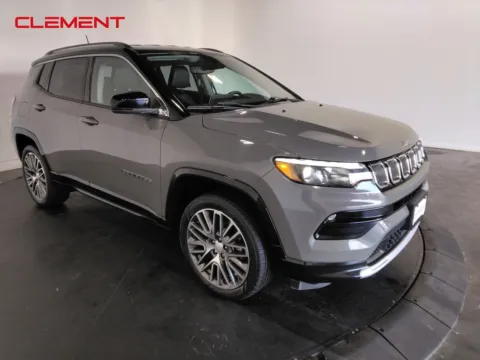 Another view of 2022 Jeep Compass Limited for sale in Florissant, MO at Clement Pre-Owned