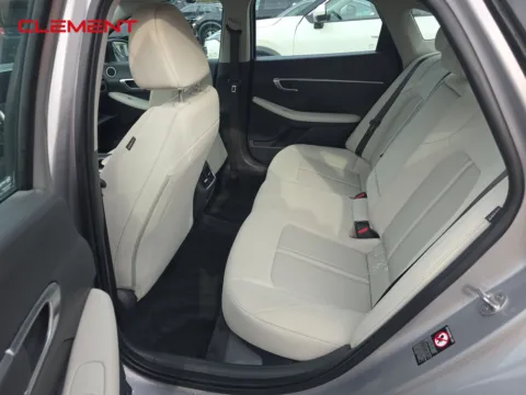 More photos of 2023 Hyundai Sonata SEL at Clement Pre-Owned, MO