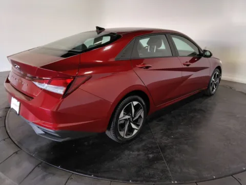 More photos of 2023 Hyundai Elantra SEL at Clement Pre-Owned, MO