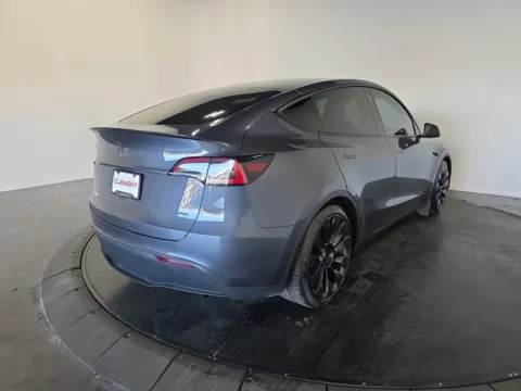 More photos of 2022 Tesla Model Y Performance at Clement Pre-Owned, MO