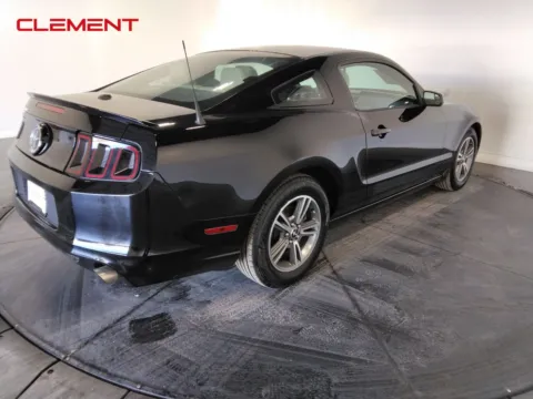 More photos of 2013 Ford Mustang V6 Premium at Clement Pre-Owned, MO