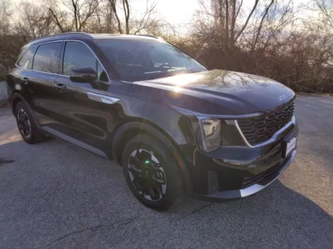 Another view of 2024 Kia Sorento S for sale in Florissant, MO at Clement Pre-Owned