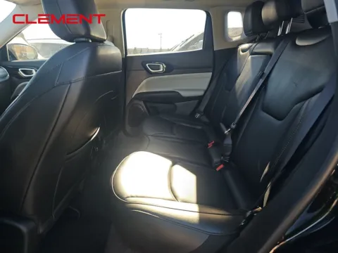 More photos of 2022 Jeep Compass Limited at Clement Pre-Owned, MO