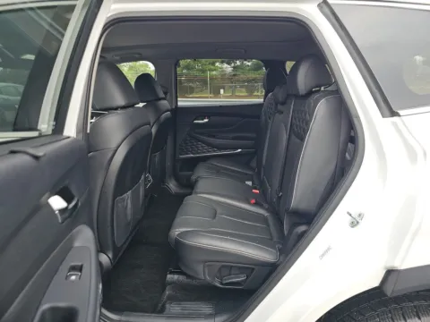 More photos of 2022 Hyundai Santa Fe Hybrid SEL Premium at Clement Pre-Owned, MO