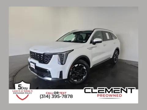White 2024 Kia Sorento S for sale in Florissant, MO