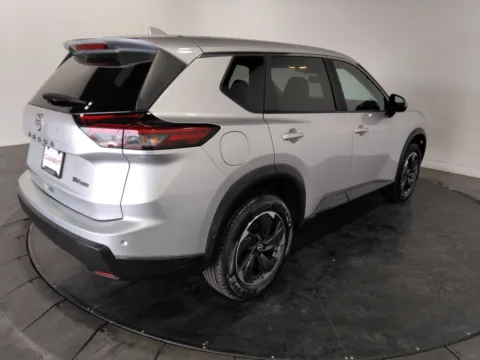 More photos of 2024 Nissan Rogue SV at Clement Pre-Owned, MO