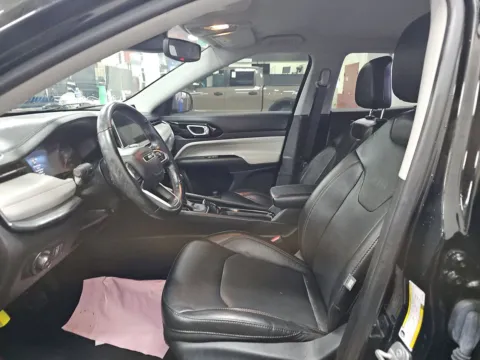 Another view of 2022 Jeep Compass Limited for sale in Florissant, MO at Clement Pre-Owned