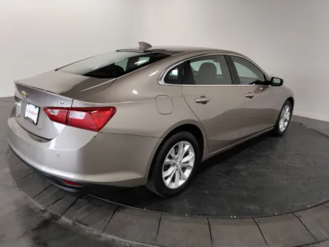 More photos of 2023 Chevrolet Malibu LT at Clement Pre-Owned, MO