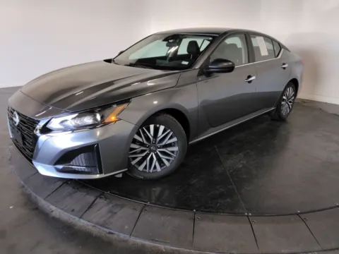 More photos of 2025 Nissan Altima 2.5 SV at Clement Pre-Owned, MO