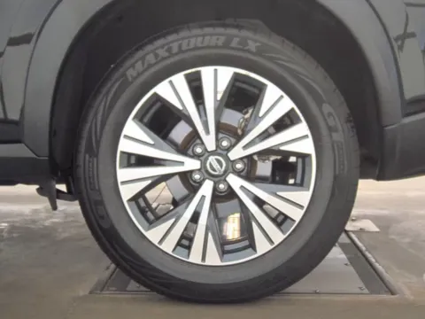 More photos of 2021 Nissan Rogue SV at Clement Pre-Owned, MO