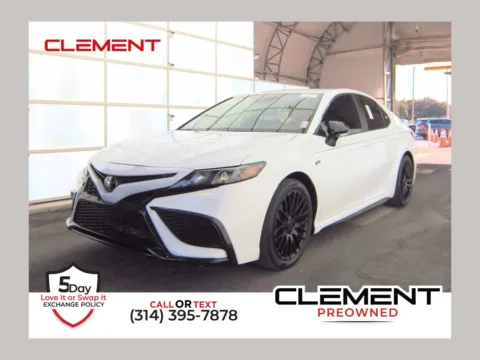 White 2023 Toyota Camry SE for sale in Florissant, MO