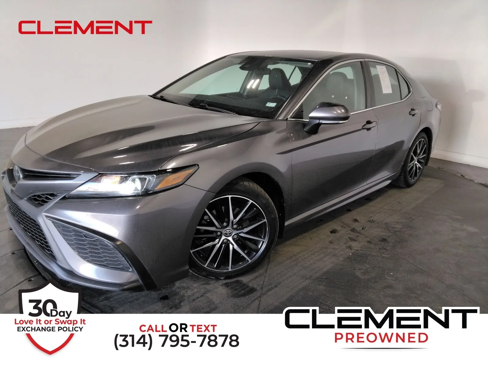 Gray 2023 Toyota Camry SE for sale in Florissant, MO