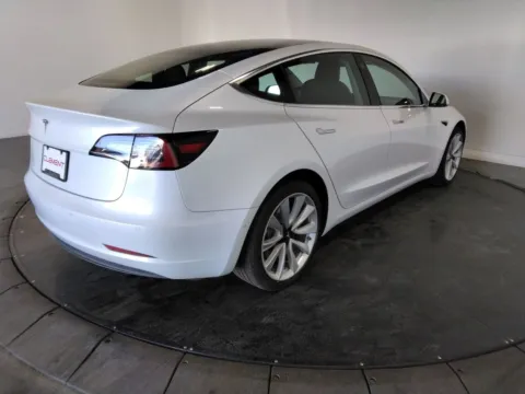 More photos of 2019 Tesla Model 3 Standard Range Plus at Clement Pre-Owned Florissant, MO