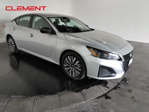 More photos of 2024 Nissan Altima 2.5 SV at Clement Pre-Owned, MO