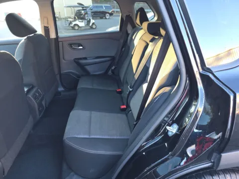 More photos of 2023 Nissan Rogue SV at Clement Pre-Owned, MO