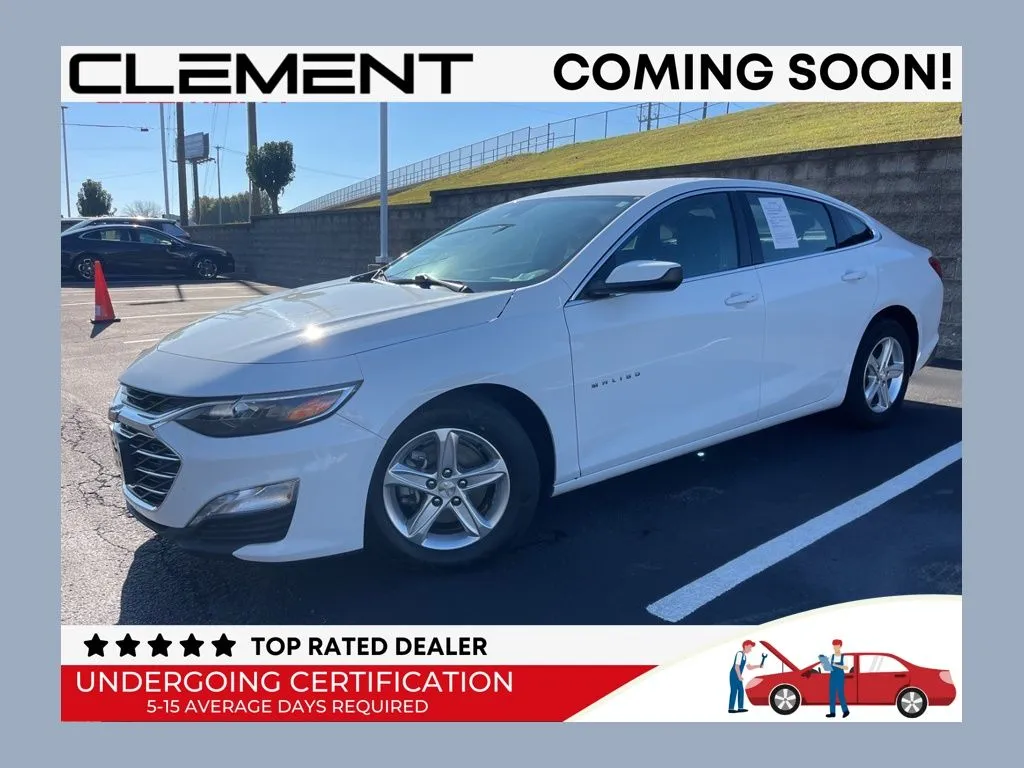 White 2022 Chevrolet Malibu LT for sale in Florissant, MO