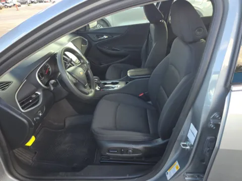 More photos of 2023 Chevrolet Malibu LT at Clement Pre-Owned, MO