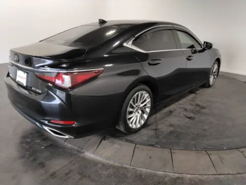 More photos of 2020 Lexus ES 350 Luxury at Clement Pre-Owned Florissant, MO