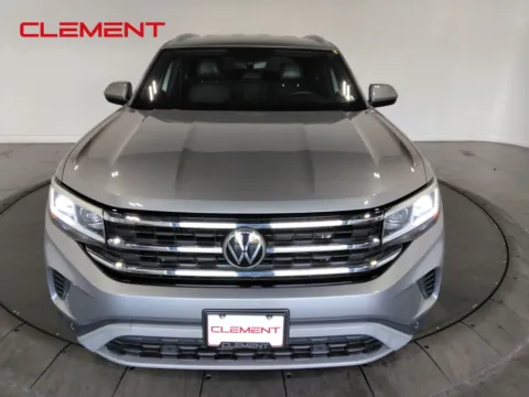 Another view of 2022 Volkswagen Atlas Cross Sport 3.6L V6 SE w/Technology for sale in Florissant, MO at Clement Pre-Owned